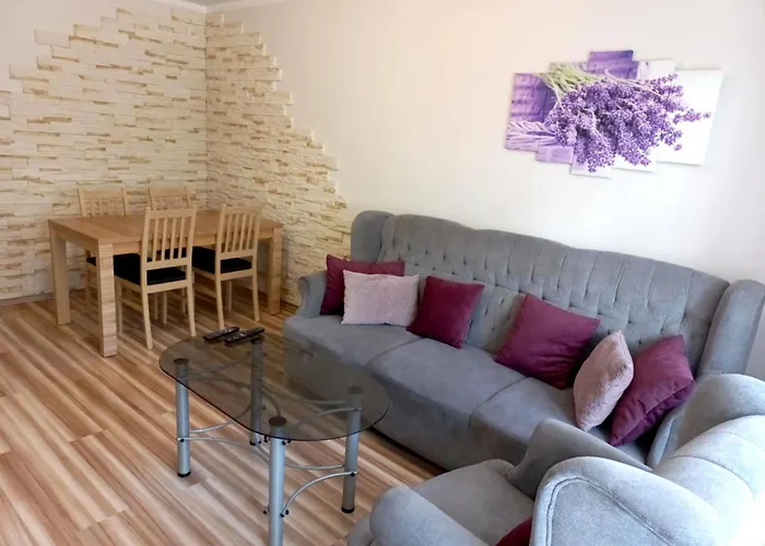 Apartamento M-5 - 74m2 - Free Parking