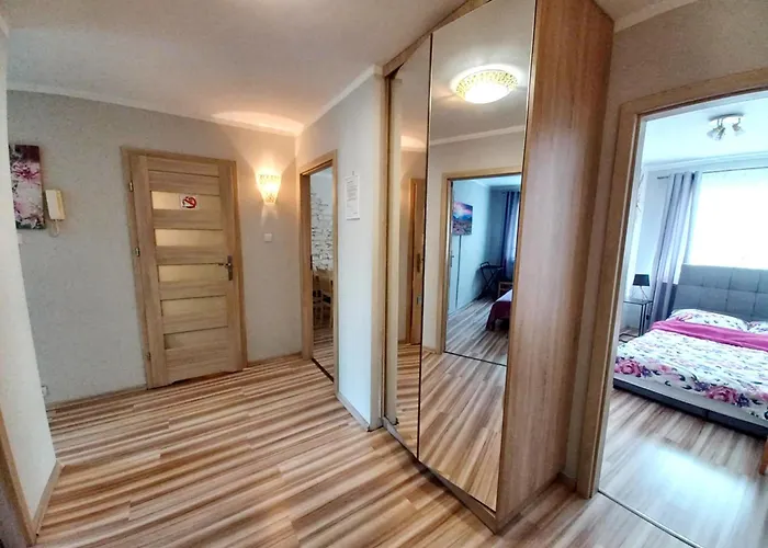M-5 - 74m2 - Free Parking Apartamento Częstochowa